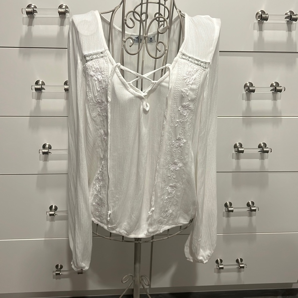 Hollister peasant blouse size M w/bonus ruffle crop top size M